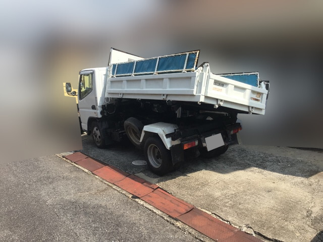 Canter 3 Way Dump_2