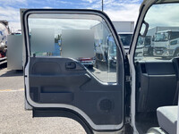 ISUZU Elf Flat Body TRG-NHR85A 2015 121,514km_27