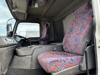 ISUZU Giga Deadhead Car KL-CYZ51Q4J 2004 518,759km_29