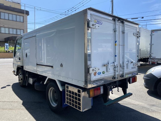 Titan Refrigerator & Freezer Truck_2