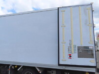 ISUZU Forward Refrigerator & Freezer Truck 2RG-FRR90T2 2023 141,000km_33