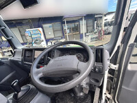 ISUZU Elf Aluminum Van TRG-NLR85AN 2016 196,339km_28