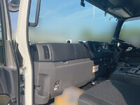 UD TRUCKS Condor Aluminum Block 2PG-BRR90T4 2025 725km_24