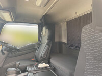 UD TRUCKS Condor Aluminum Block 2PG-BRR90T4 2025 725km_25