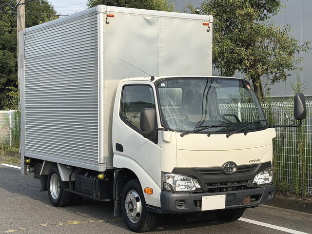 TOYOTA Dyna Aluminum Van TPG-XZU605 2018 170,000km_1