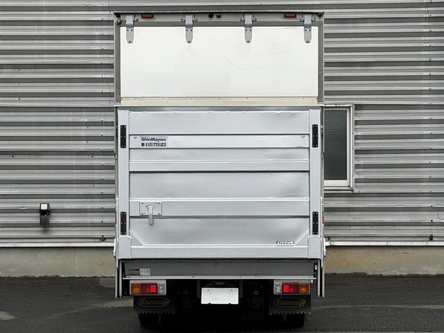 Dyna Aluminum Van_2