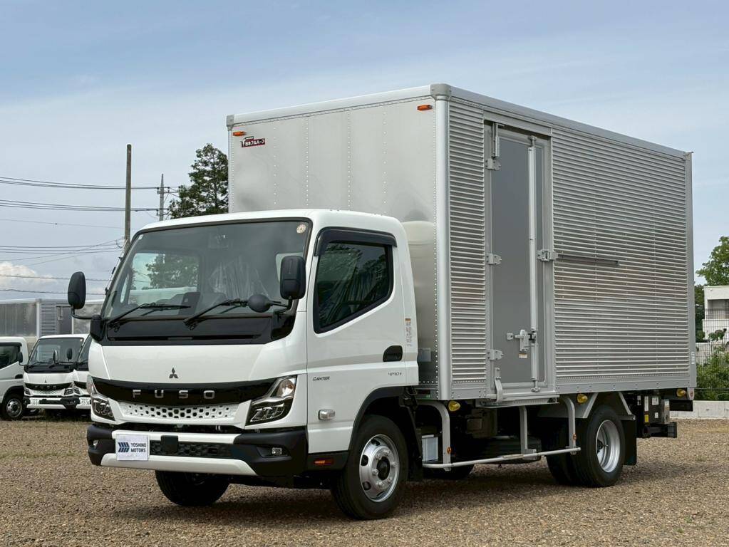 Canter Aluminum Van_1