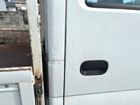 ISUZU Elf Double Cab TRG-NHR85A 2016 121,000km_24