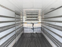 ISUZU Forward Refrigerator & Freezer Truck TKG-FRR90S2 2014 537,000km_11