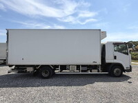 ISUZU Forward Refrigerator & Freezer Truck TKG-FRR90S2 2014 537,000km_7