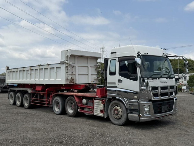 Giga Trailer Head_1