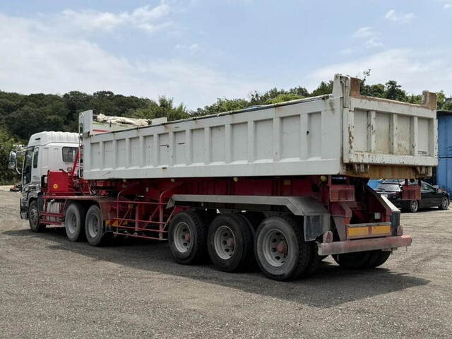 Giga Trailer Head_2