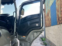 ISUZU Giga Trailer Head QKG-EXD52BD 2017 573,000km_28
