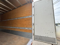 ISUZU Elf Aluminum Van TRG-NLR85AN 2015 250,696km_11