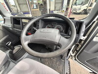 ISUZU Elf Aluminum Van TRG-NLR85AN 2015 250,696km_29