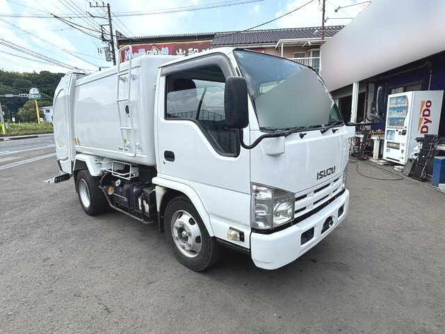 ISUZU Elf Garbage Truck SKG-NKR85YN 2014 162,078km_1