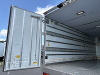 ISUZU Forward Refrigerator & Freezer Truck TKG-FRR90S2 2017 257,000km_11