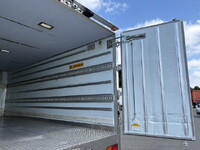 ISUZU Forward Refrigerator & Freezer Truck TKG-FRR90S2 2017 257,000km_12