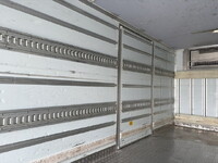 ISUZU Forward Refrigerator & Freezer Truck TKG-FRR90S2 2017 257,000km_13