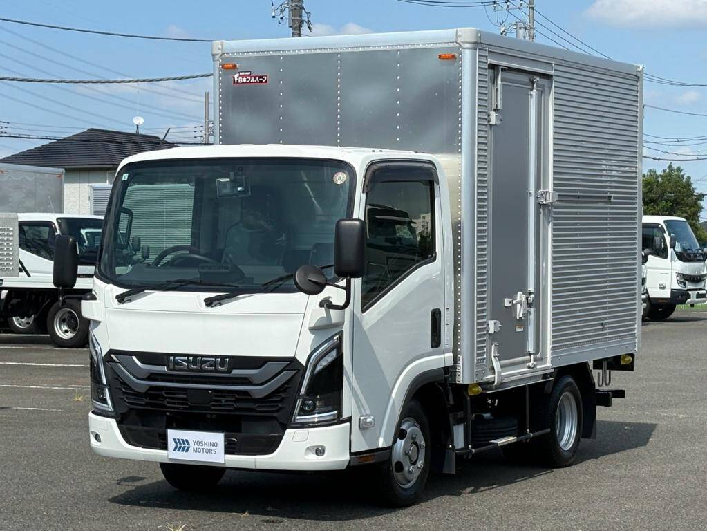 Elf Aluminum Van_1