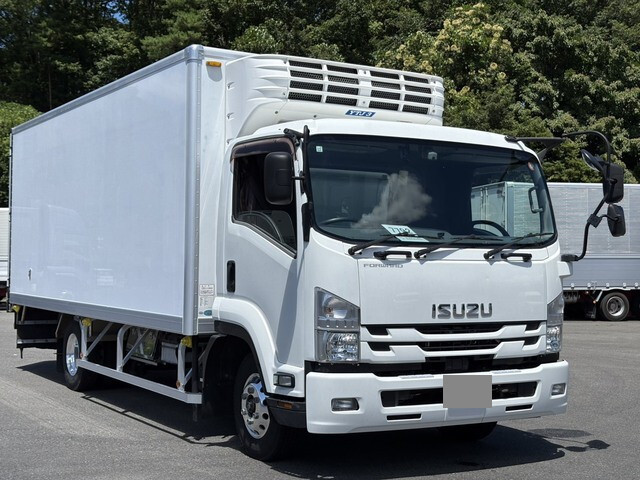 Forward Refrigerator & Freezer Truck_1