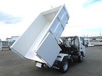 MITSUBISHI FUSO Canter Container Carrier Truck 2RG-FBAV0 2026 331km_2