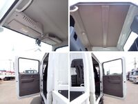 MITSUBISHI FUSO Canter Double Cab 2RG-FEB50 2025 4,200km_33