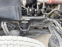 UD TRUCKS Quon Trailer Head QKG-GK6XAB 2015 714,000km_27