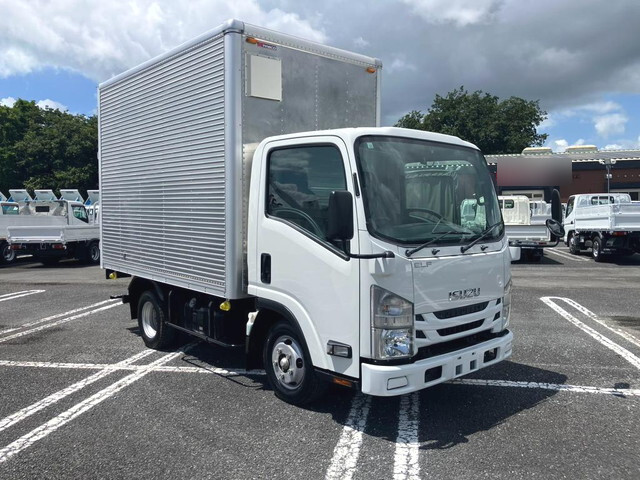 Elf Aluminum Van_1