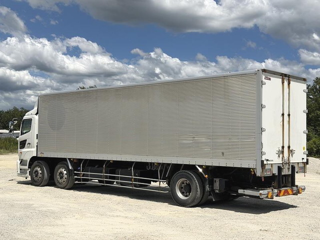 Profia Aluminum Van_2