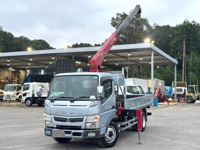 Canter Truck (With 3 Steps Of Cranes)_1