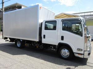 ISUZU Elf Aluminum Van BKG-NPR85AN 2010 34,000km_1