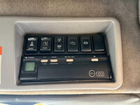 ISUZU Giga Trailer Head QKG-EXD52AG 2015 683,776km_34