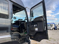 ISUZU Giga Trailer Head PKG-EXD52D8 2010 773,963km_27