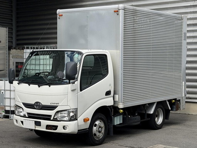 TOYOTA Dyna Aluminum Van TPG-XZU605 2017 187,000km_1