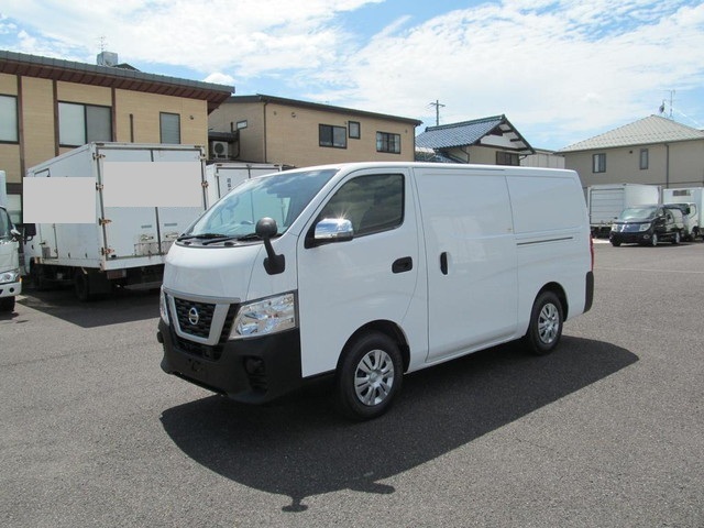 NISSAN Caravan Refrigerator & Freezer Truck LDF-VW6E26 2020 156,000km_1