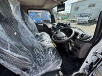 MITSUBISHI FUSO Canter Container Carrier Truck 2RG-FBAV0 2025 1,500km_17