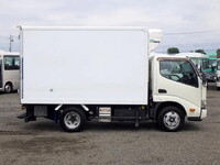 HINO Dutro Refrigerator & Freezer Truck 2RG-XZC605M 2019 156,000km_3