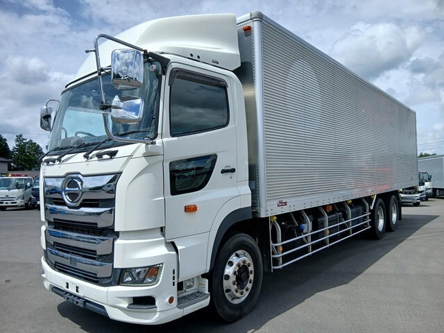 Profia Aluminum Van_1