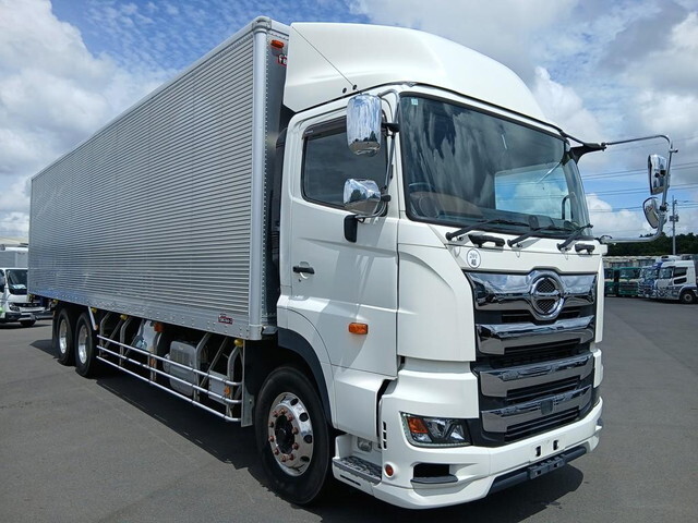 Profia Aluminum Van_2