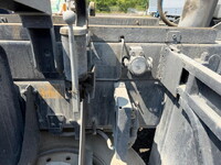UD TRUCKS Quon Dump QKG-CW5XL 2015 616,000km_25