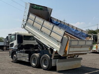 UD TRUCKS Quon Dump QKG-CW5XL 2015 616,000km_2