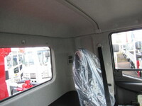 MITSUBISHI FUSO Fighter Truck (With 4 Steps Of Cranes) 2KG-FK62F 2026 196km_32