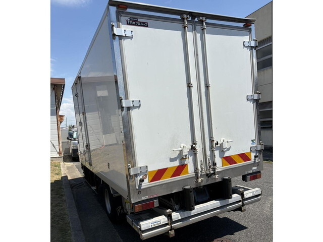 Canter Refrigerator & Freezer Truck_2