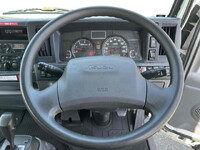 ISUZU Elf Bottle Van TRG-NJR85AN 2017 155,040km_33