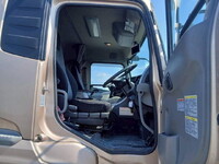 UD TRUCKS Quon Trailer Head QPG-GK5XAD 2018 586,000km_12