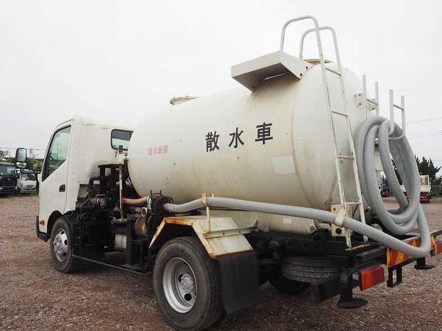 Toyoace Sprinkler Truck_2