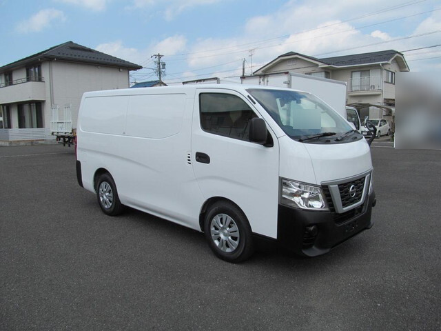 Caravan Refrigerator & Freezer Truck_1