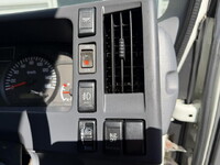 ISUZU Elf Aluminum Van TPG-NPR85YN 2015 123,000km_35