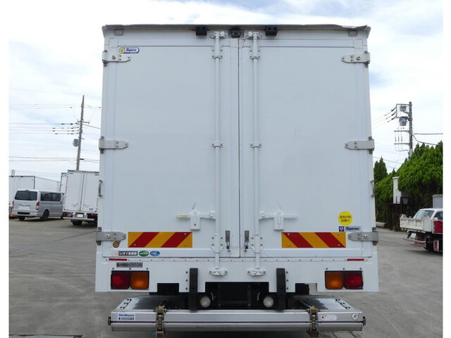 Forward Refrigerator & Freezer Truck_2
